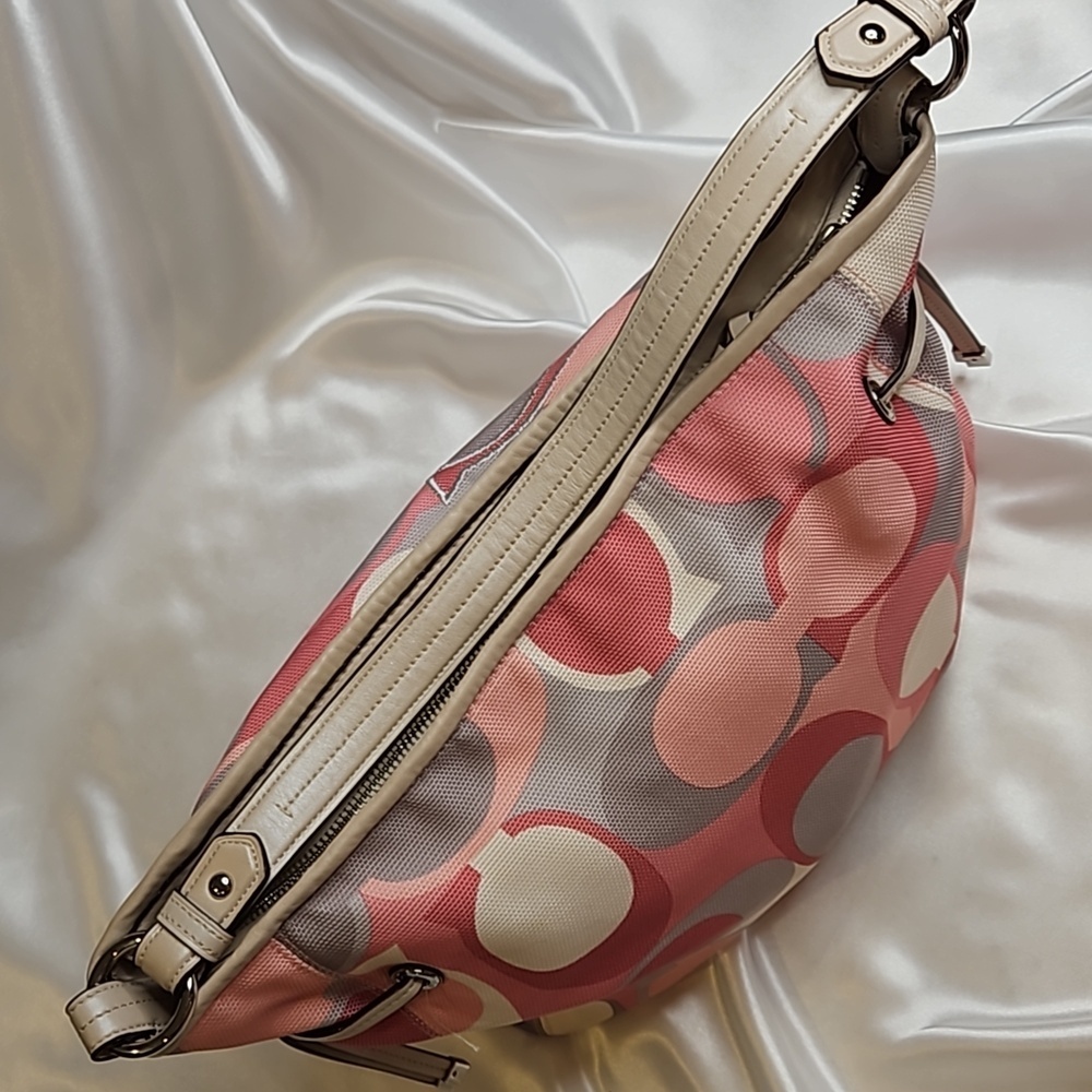 Coach Chelsea Scarf Print 19400 Pink - Picture 12 of 12
